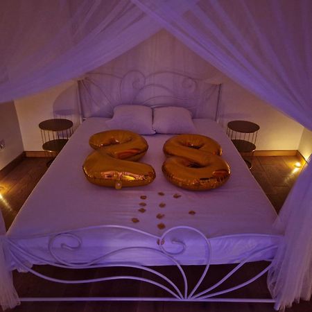 Maison Chic Avec Jacuzzi Nogent Sur Oise Yaospa60 Екстер'єр фото