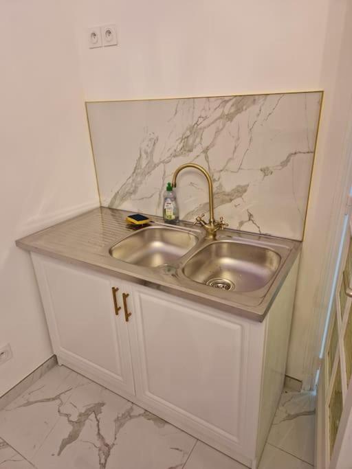 Maison Chic Avec Jacuzzi Nogent Sur Oise Yaospa60 Екстер'єр фото