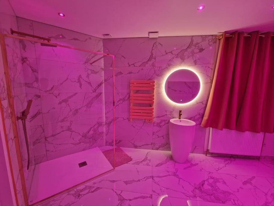 Maison Chic Avec Jacuzzi Nogent Sur Oise Yaospa60 Екстер'єр фото