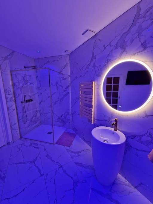 Maison Chic Avec Jacuzzi Nogent Sur Oise Yaospa60 Екстер'єр фото