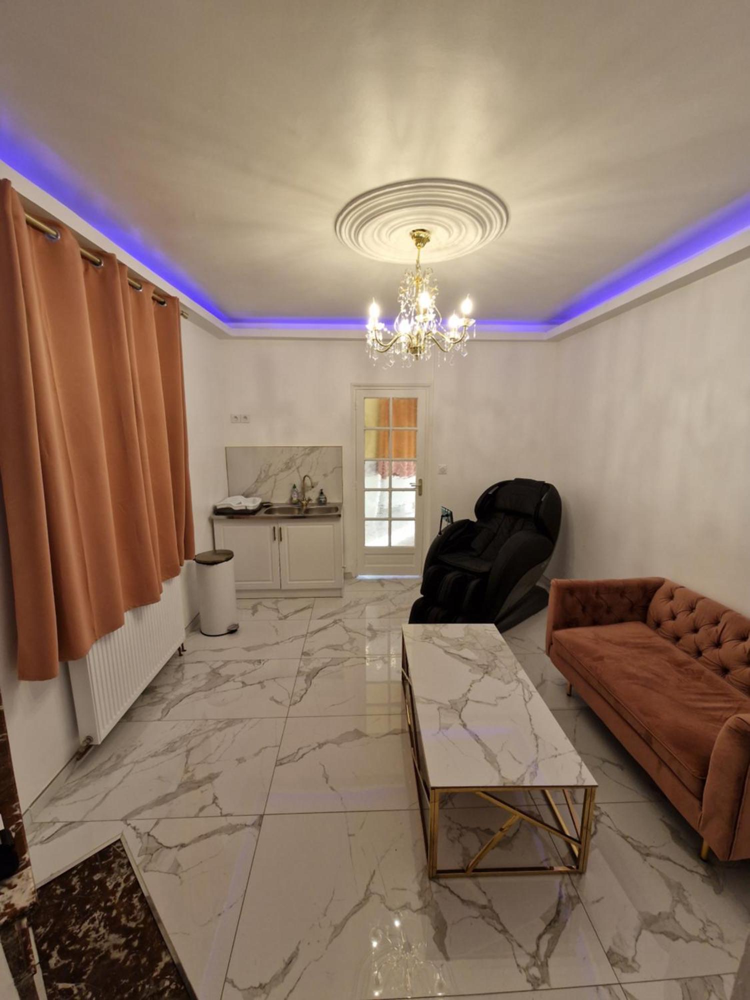 Maison Chic Avec Jacuzzi Nogent Sur Oise Yaospa60 Екстер'єр фото